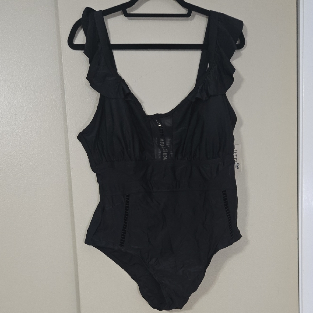 Terra & Skye Plus Size Black One Piece Swimsuit Size 1X NWT